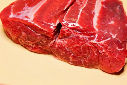 お肉の割合は驚異の95％！牛すね肉とトマトの極上レシピ